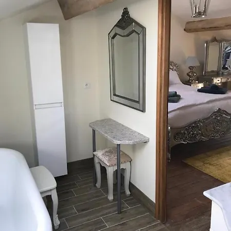 Dom wakacyjny De Luxe 6 Chambres Bernay-Saint-Martin